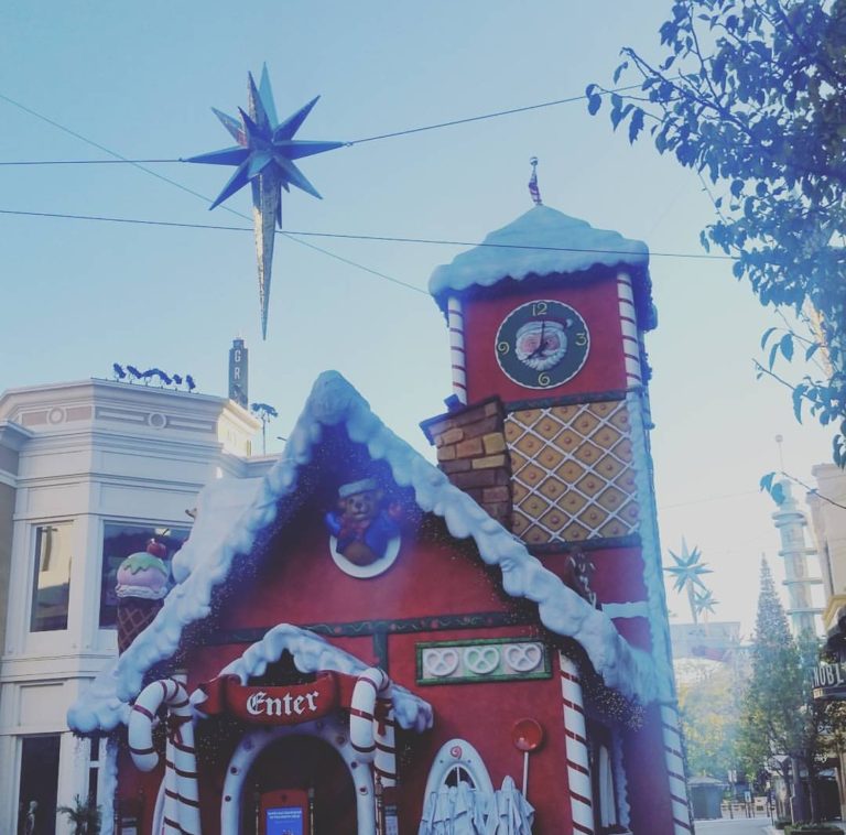 Christmas at the Grove 2016 Santas Village Photo by Socialbilitty 768x758