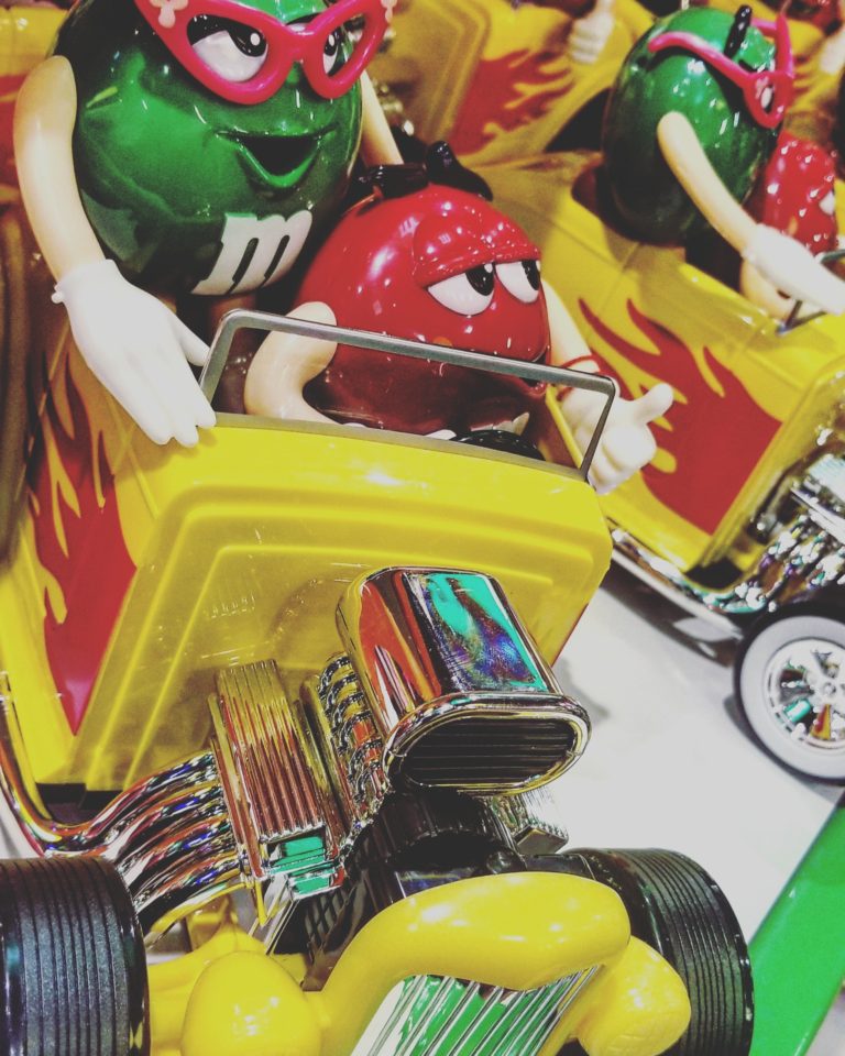 MMs World MMs in Hot Rod Las Vegas Photo by Socialbilitty 768x960