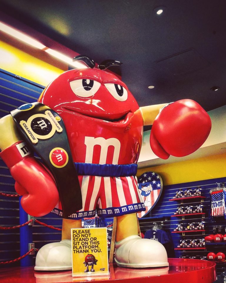 Red MM Rocky Balboa MMs World– Las Vegas Photo by Socialbilitty 768x960